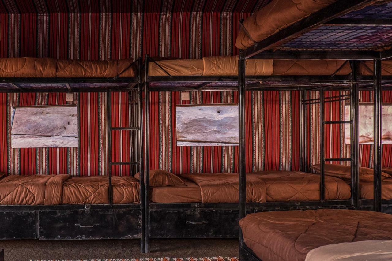Arabian Nights Hotel Rum vádi Kültér fotó